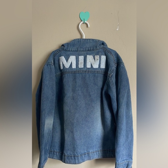 Stylish Blue Denim Jackets - Picture 2 of 4